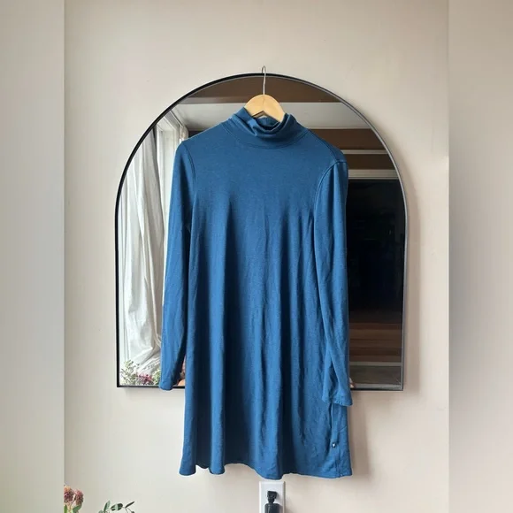 KIT & ACE | Mockneck dress | size large - Picture 6 of 6